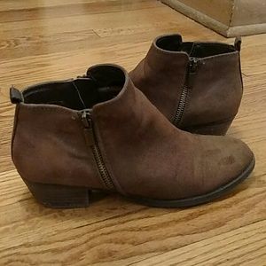 Brown booties w/heel - Size 7